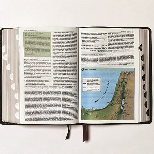 NKJV Study Bible, Leathersoft, Red, Full-Color, Thumb Indexed, Comfort Print