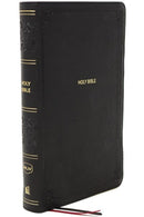 NKJV, End-of-Verse Reference Bible, Personal Size Large Print, Leathersoft, Black, Red Letter, Comfort Print: Holy Bible, New King James Version (Large type / large print)