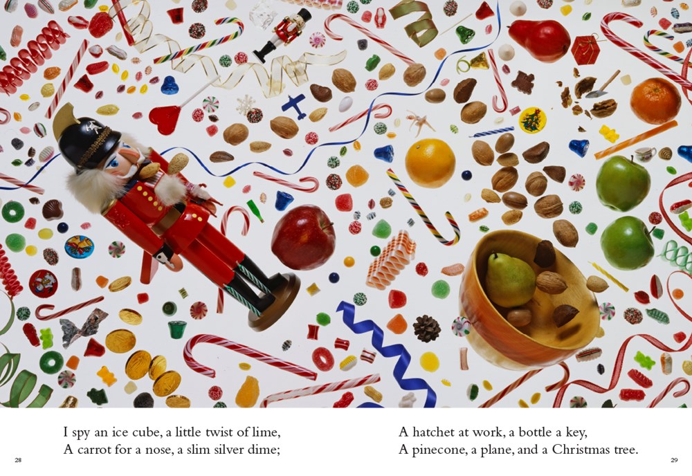 I Spy Christmas: A Book of Picture Riddles