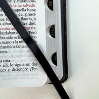 Biblia RVR 1960 letra grande tamaño manual, tapa dura León de Juda con índice / Spanish Bible RVR 1960 Handy Size Large Print Hardcover Lion of Judah with In (Spanish Edition)